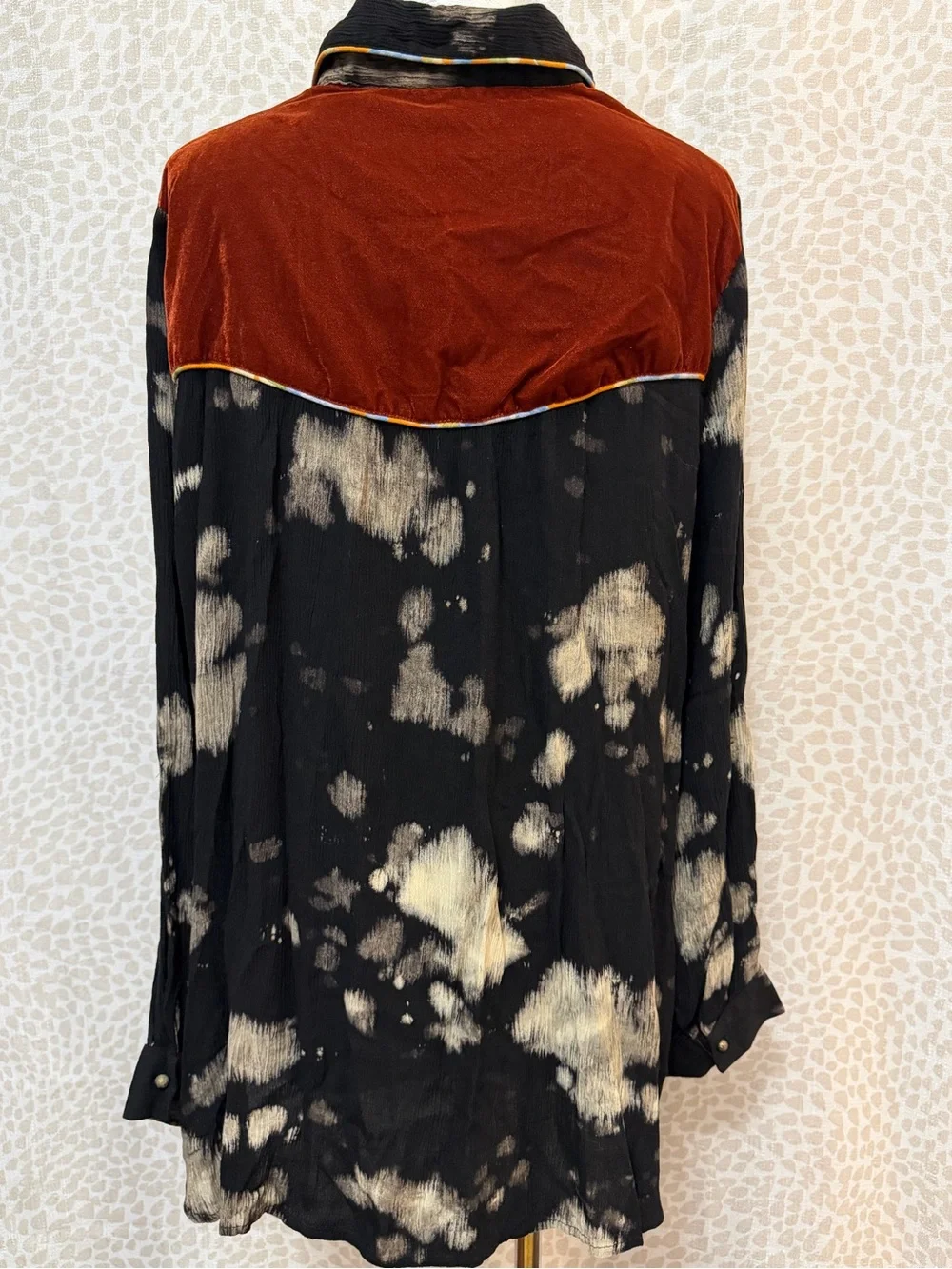Aratta Black Tie-Dye Chic Western StyleButton-Down Shirt with Floral Yoke